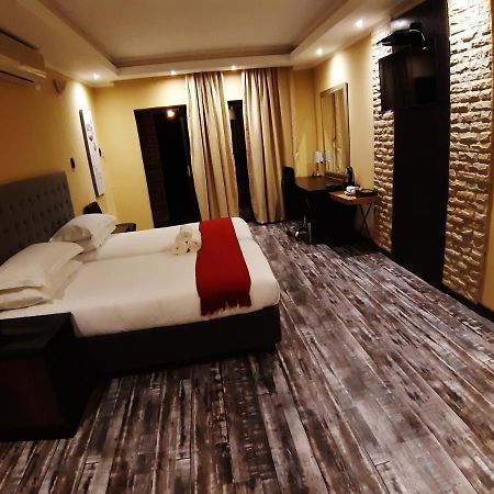Citystay Ladybrand ภายนอก รูปภาพ