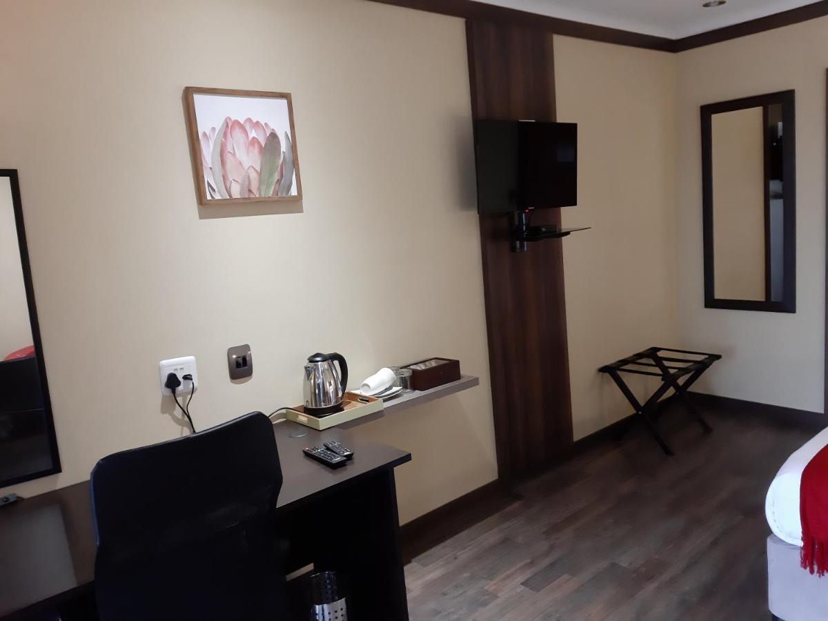 Citystay Ladybrand ภายนอก รูปภาพ