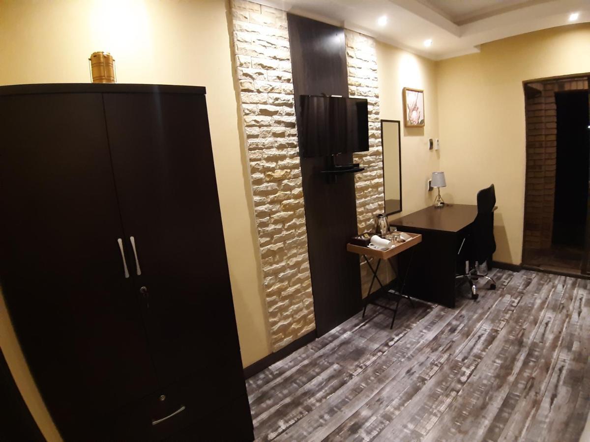 Citystay Ladybrand ภายนอก รูปภาพ